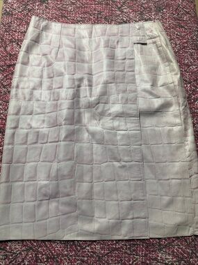 Danier Croc-Embossed Leather Pencil Skirt in Pale Pink; super soft. Fully lined.